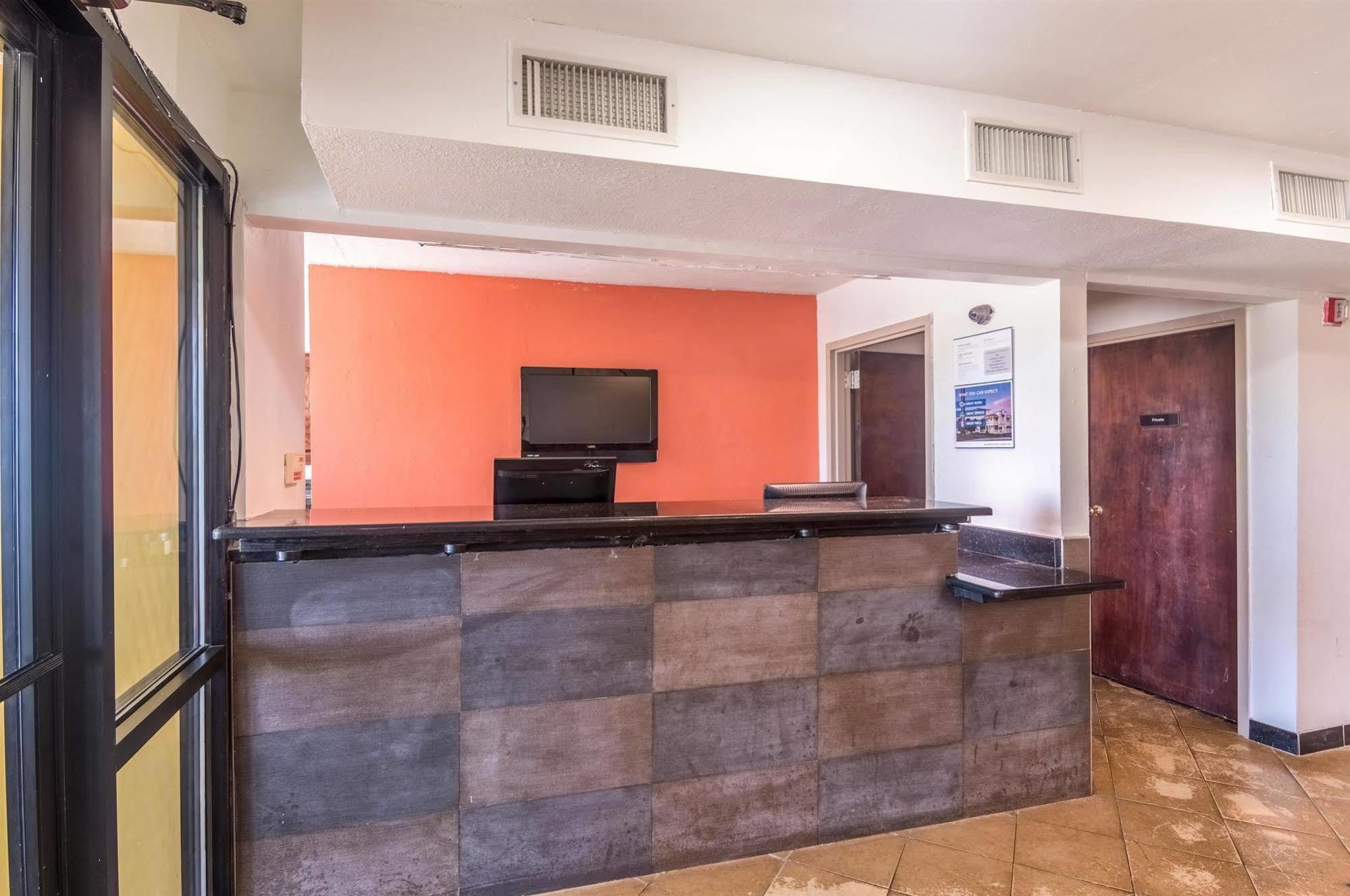 Motel 6 Erick Bagian luar foto